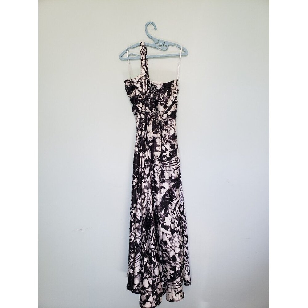 Dresses By Deb Junior's 13/14 Formal Dress Black White One Shoulder Sleeveless - Picture 2 of 5
